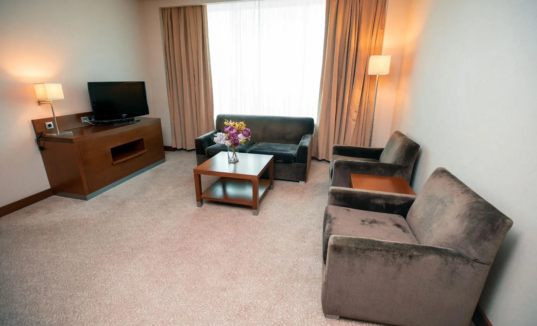 Fly Inn Bakü 4*,  Azerbaycan