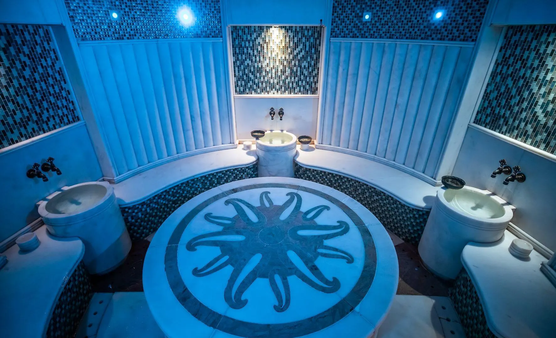 Fly Inn Baku Bine