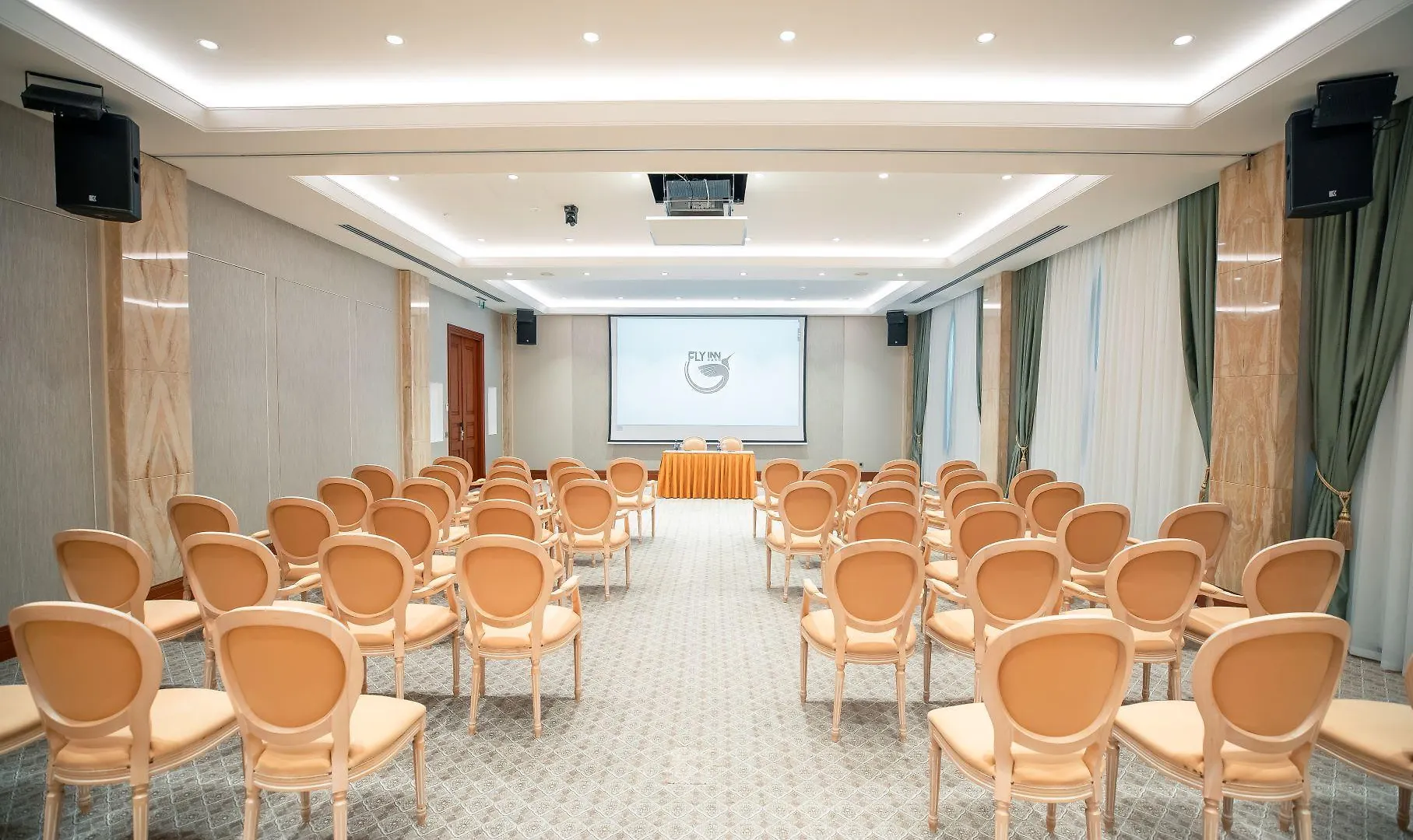 Hotel Fly Inn Baku Bine